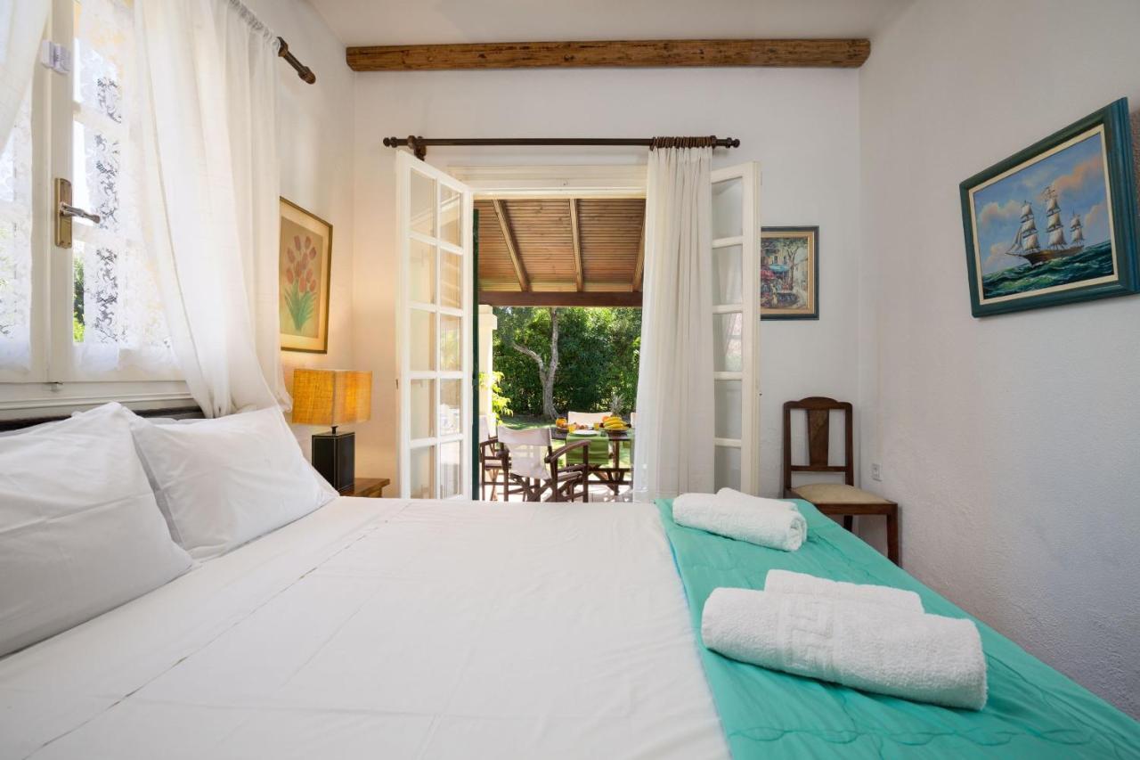 Villa Angelos Acharavi  Buitenkant foto